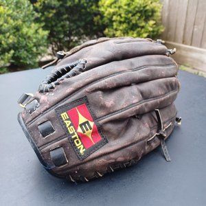 Easton Black Magic Series LH 12.5" Glove